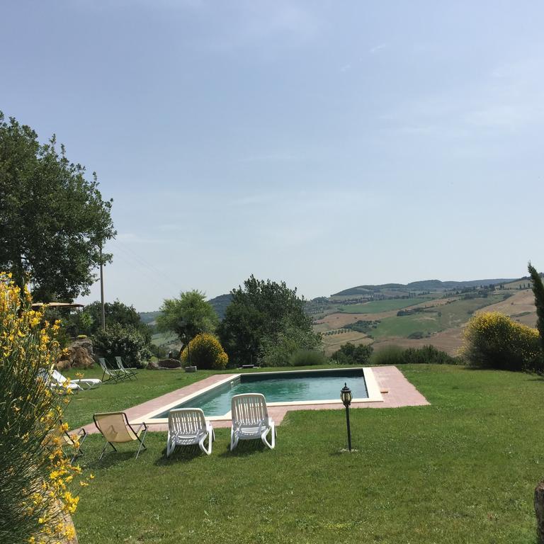 Villa Fonte All'Oppio Con Area Piscina Recintata 피엔자 외부 사진