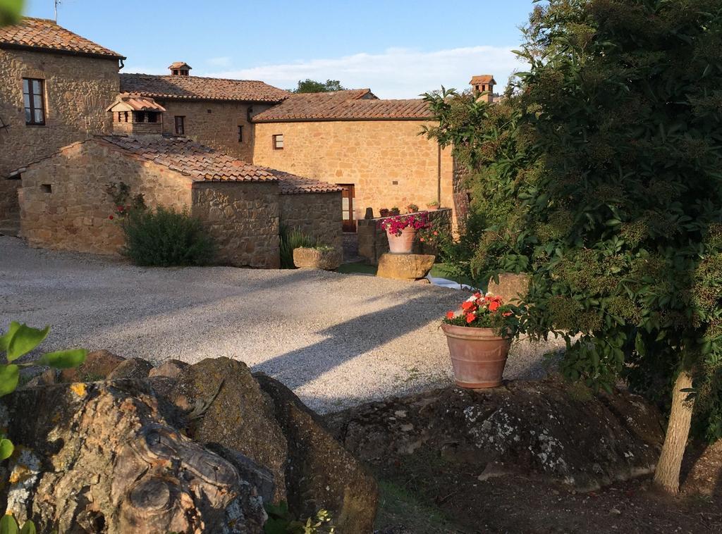 Villa Fonte All'Oppio Con Area Piscina Recintata 피엔자 외부 사진