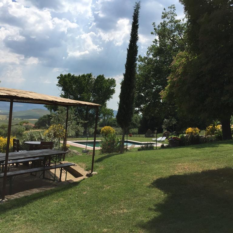 Villa Fonte All'Oppio Con Area Piscina Recintata 피엔자 외부 사진